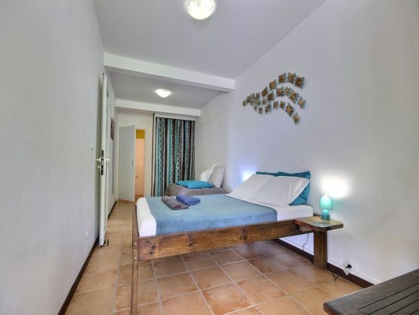 Martinique Home 1027308