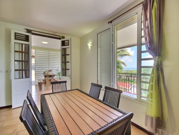 Martinique Home 1027308