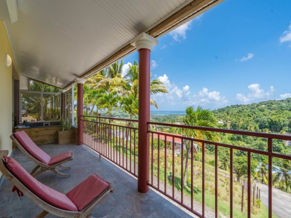 Martinique Home 1027308