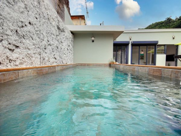 Martinique Home 1027309