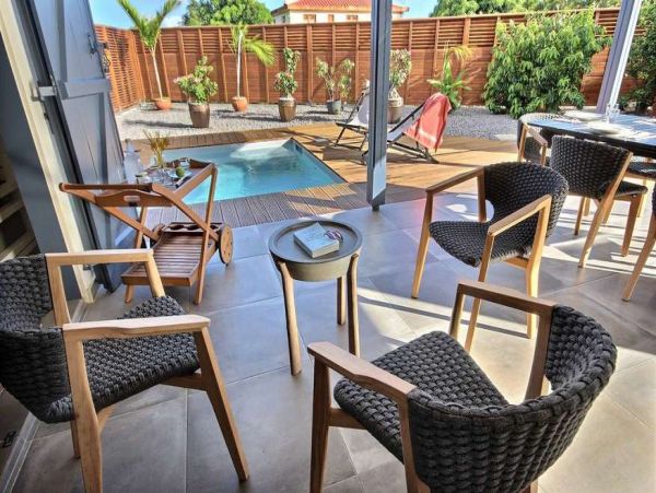 Martinique Home 1027310