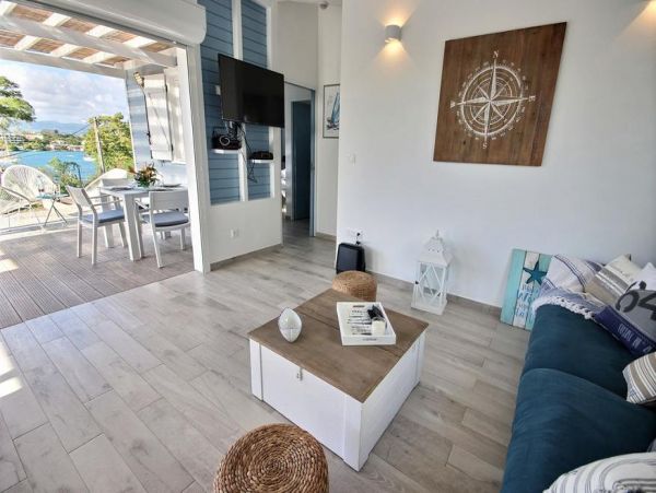 Martinique Home 1027311