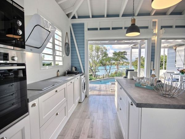 Martinique Home 1027311