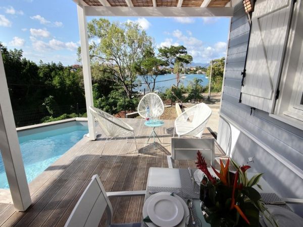 Martinique Home 1027311