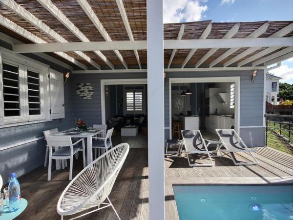 Martinique Home 1027311