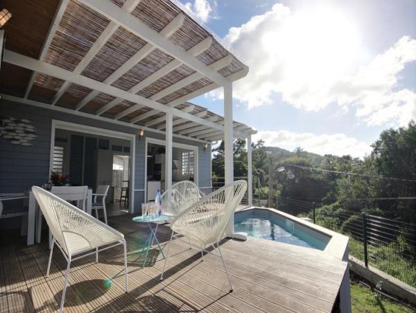 Martinique Home 1027311