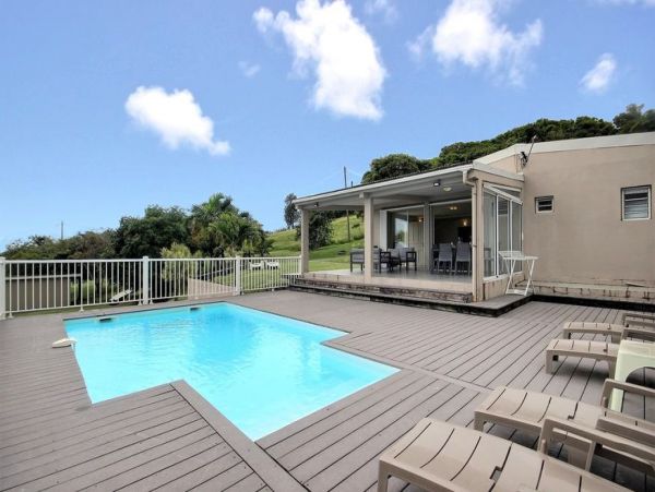Martinique Home 1027312