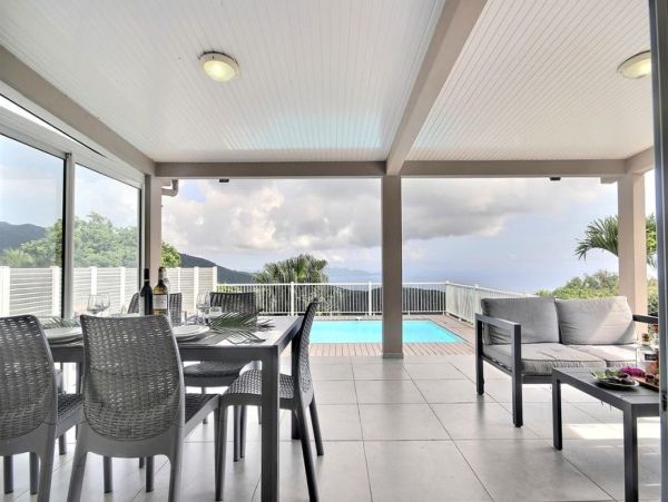 Martinique Home 1027312