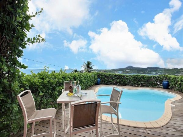 Martinique Home 1027313