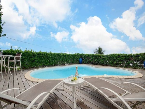 Martinique Home 1027313