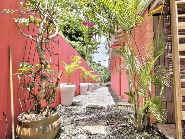 Martinique Home 1027314