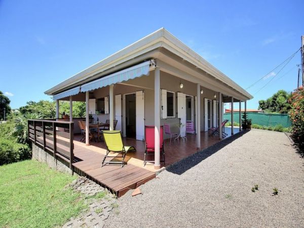 Charming Villa in Trois-Ilets with Private Garden & Sea Access