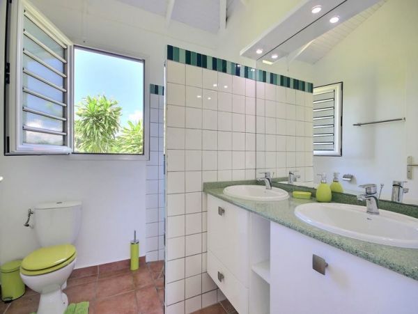 Charming Villa in Trois-Ilets with Private Garden & Sea Access