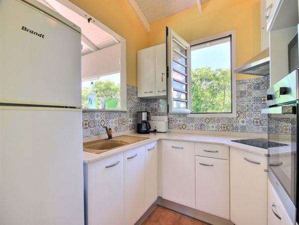 Charming Villa in Trois-Ilets with Private Garden & Sea Access