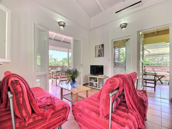 Charming Villa in Trois-Ilets with Private Garden & Sea Access