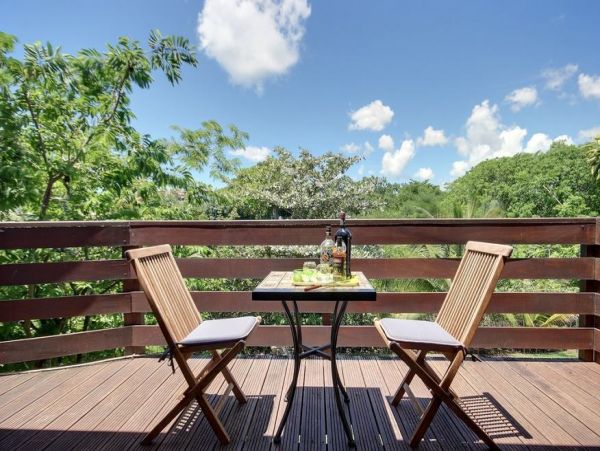 Charming Villa in Trois-Ilets with Private Garden & Sea Access