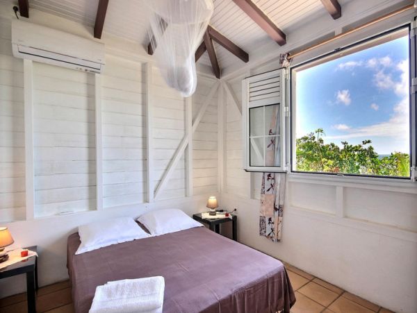 Martinique Home 1027316
