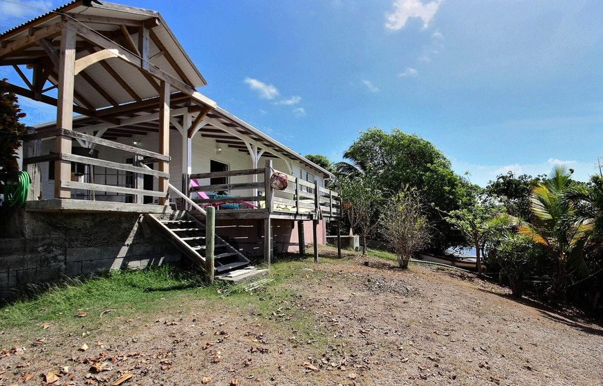 Martinique Home 1027316