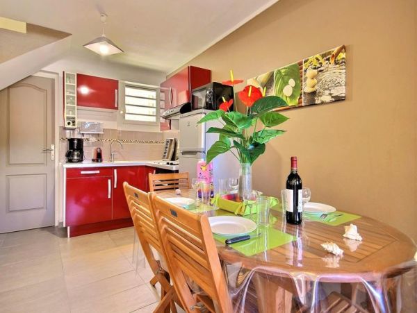Martinique Home 1027318