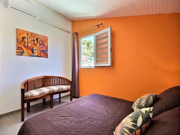 Martinique Home 1027318