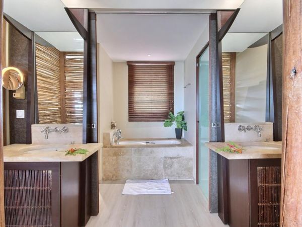 Martinique Home 1027320