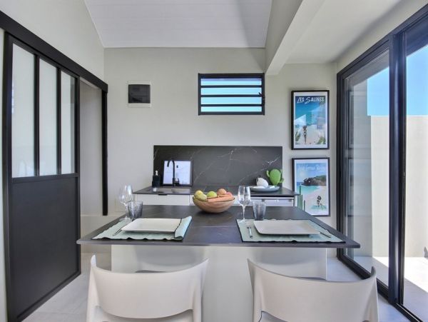 Martinique Home 1027321
