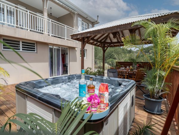 Martinique Home 1027322