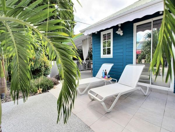 Martinique Home 1027324