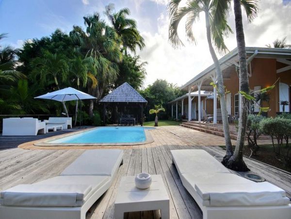 Martinique Home 1027325