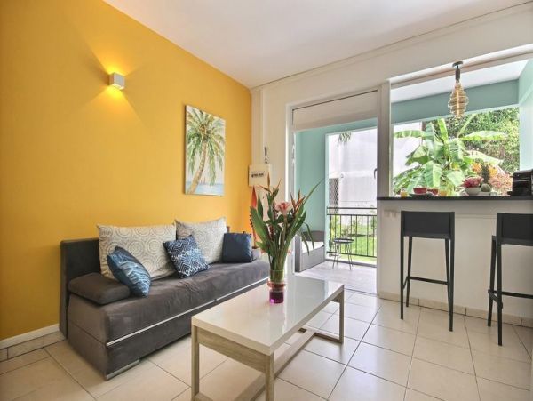 Martinique Home 1027326
