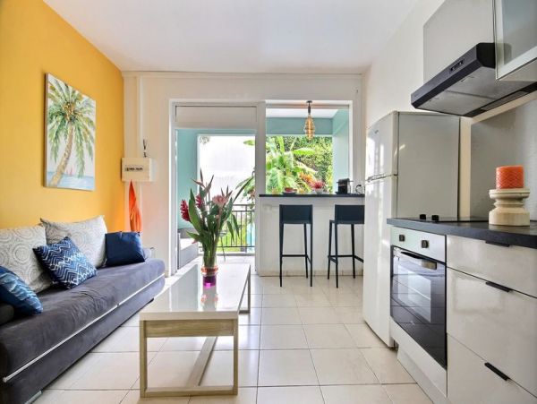 Martinique Home 1027326