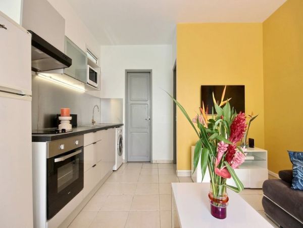 Martinique Home 1027326