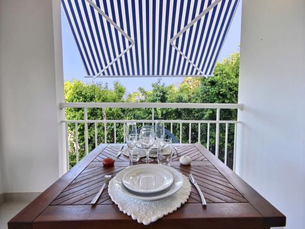 Martinique Home 1027327