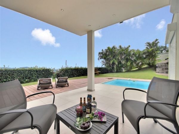 Martinique Home 1027329
