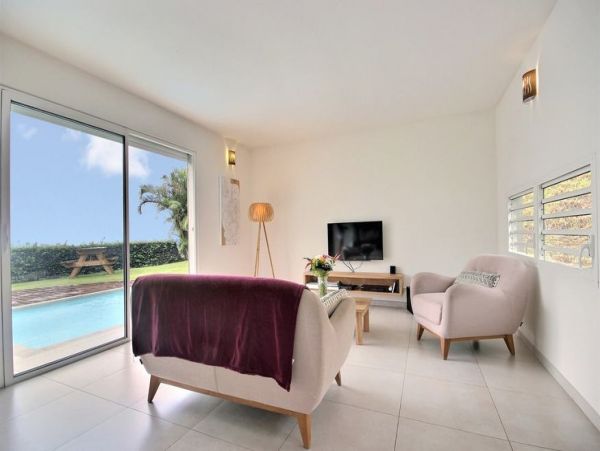 Martinique Home 1027329