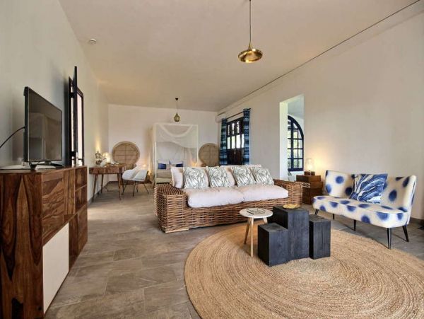Martinique Home 1027330