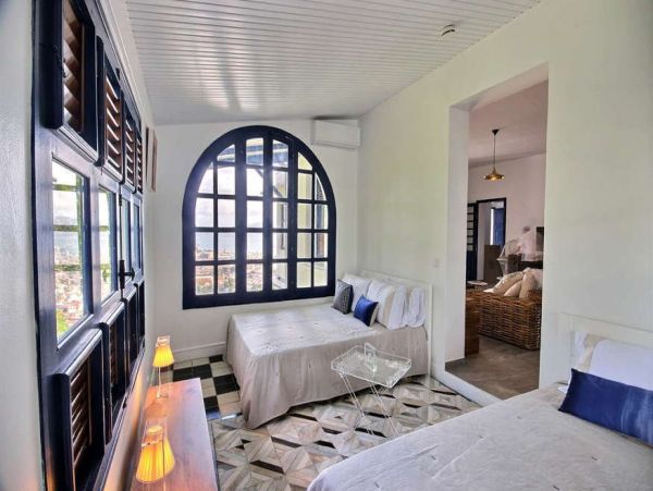 Martinique Home 1027330