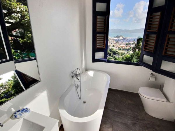 Martinique Home 1027330