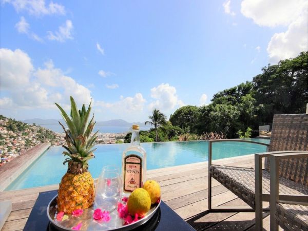 Martinique Home 1027331