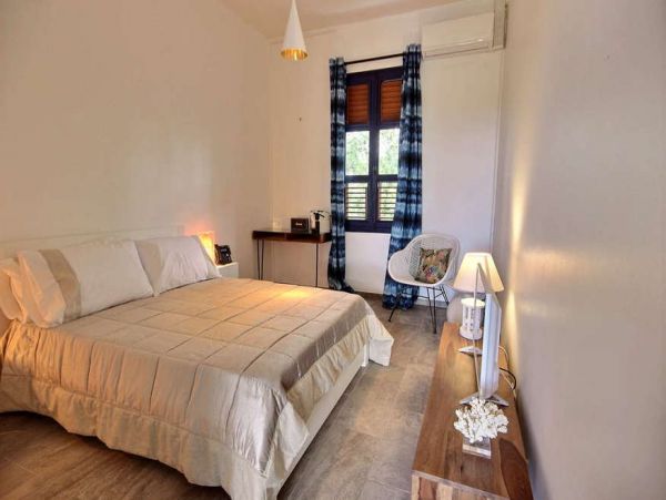 Martinique Home 1027331