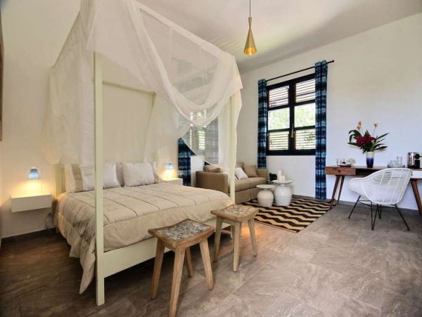 Martinique Home 1027332
