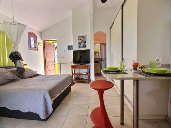 Martinique Home 1027334