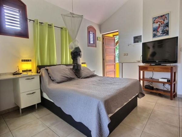 Martinique Home 1027334