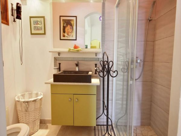 Martinique Home 1027334