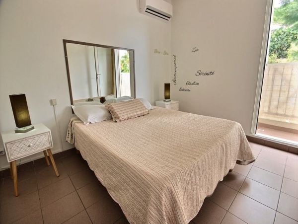 Martinique Home 1027335