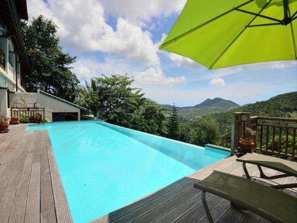 Martinique Home 1027336