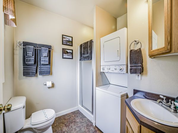 Mendocino Home 1027337