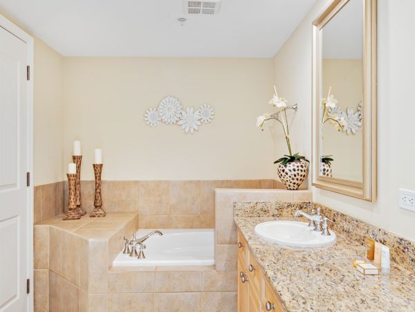 Pensacola Beach Condo 1027350