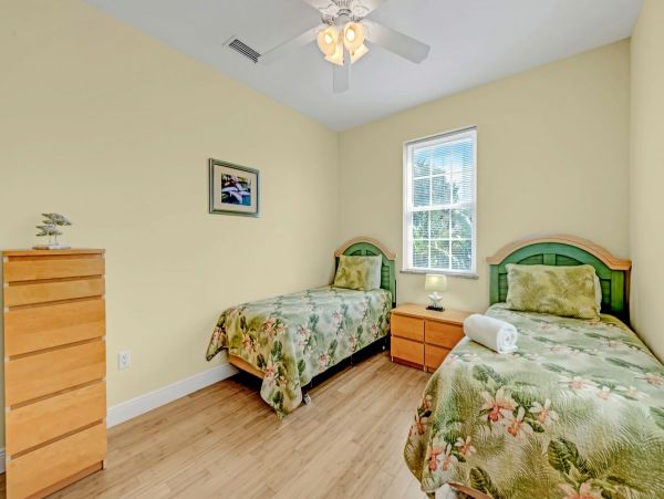 Four Bedroom Luxury Vacation Rental in Holmes Beach