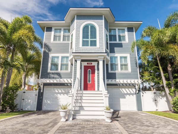Luxury Both Sides of Duplex Sleeps 14 Guests 95 Steps to Beach